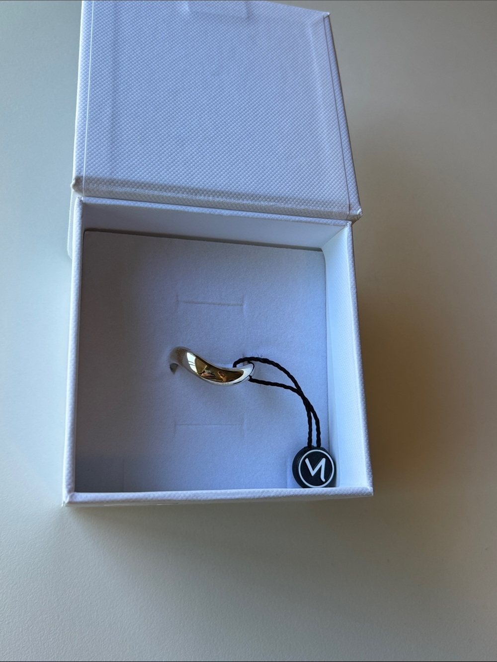 NWT, Mejuri Dome Figure Ring, Silver, Size 10
